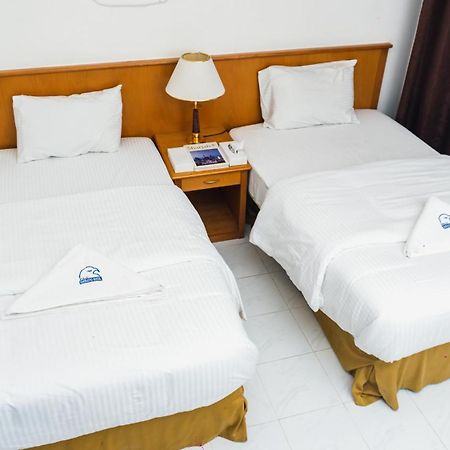 Pan Emirates Hotel Apartments Sharjah Buitenkant foto