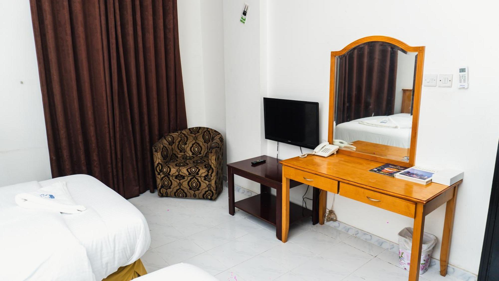 Pan Emirates Hotel Apartments Sharjah Buitenkant foto